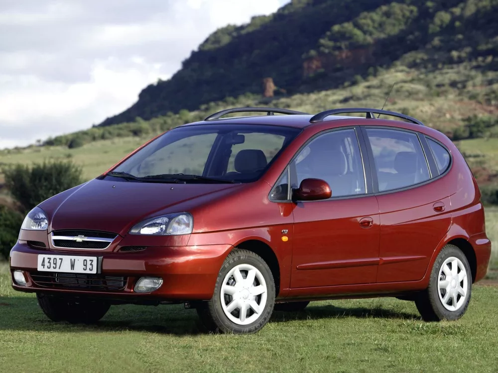Автомобиль Chevrolet Tacuma I Компактвэн