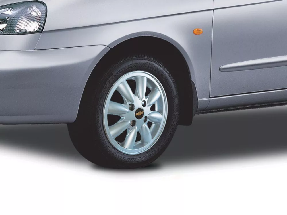 Автомобиль Chevrolet Tacuma I Компактвэн