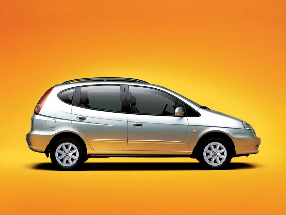 Автомобиль Chevrolet Tacuma I Компактвэн
