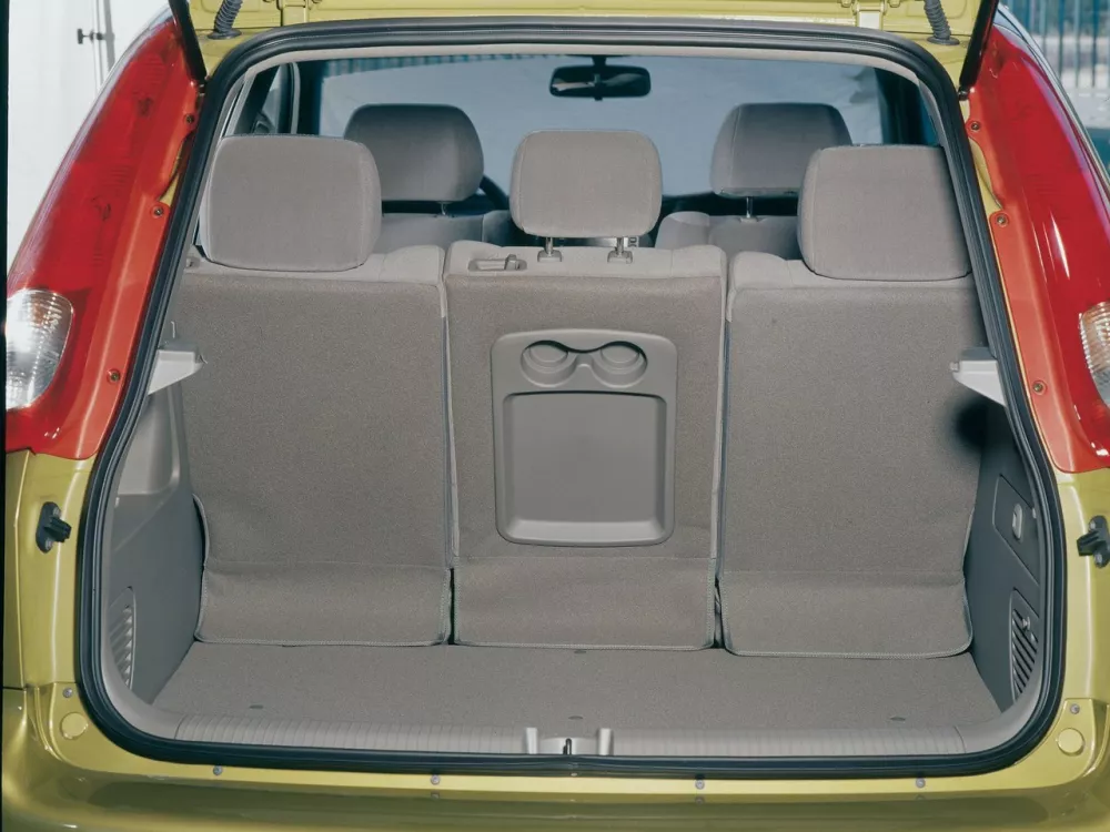 Автомобиль Chevrolet Tacuma I Компактвэн