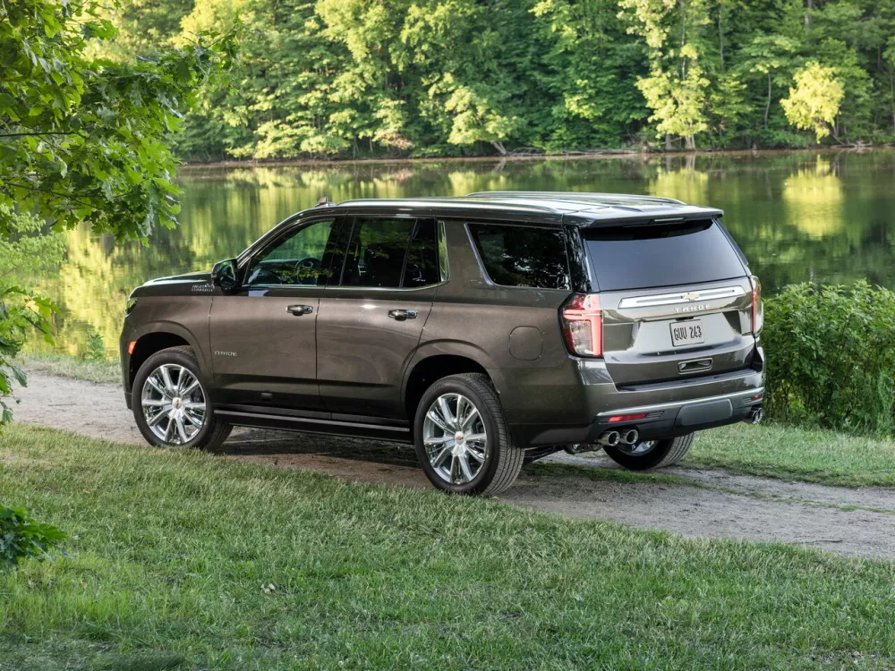 Автомобиль Chevrolet Tahoe V Внедорожник (5 дверей)
