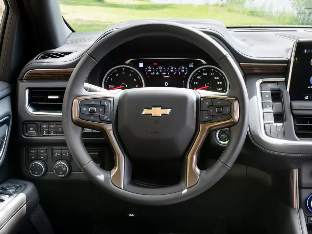 Автомобиль Chevrolet Tahoe V Внедорожник (5 дверей)