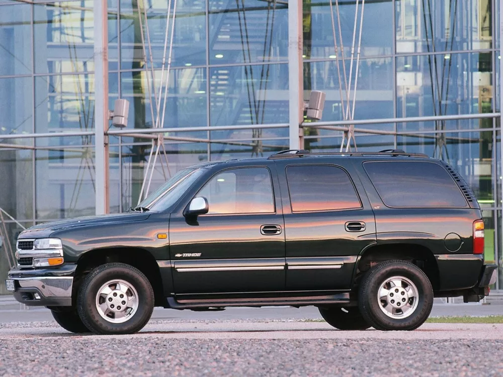 Автомобиль Chevrolet Tahoe II Внедорожник (5 дверей)