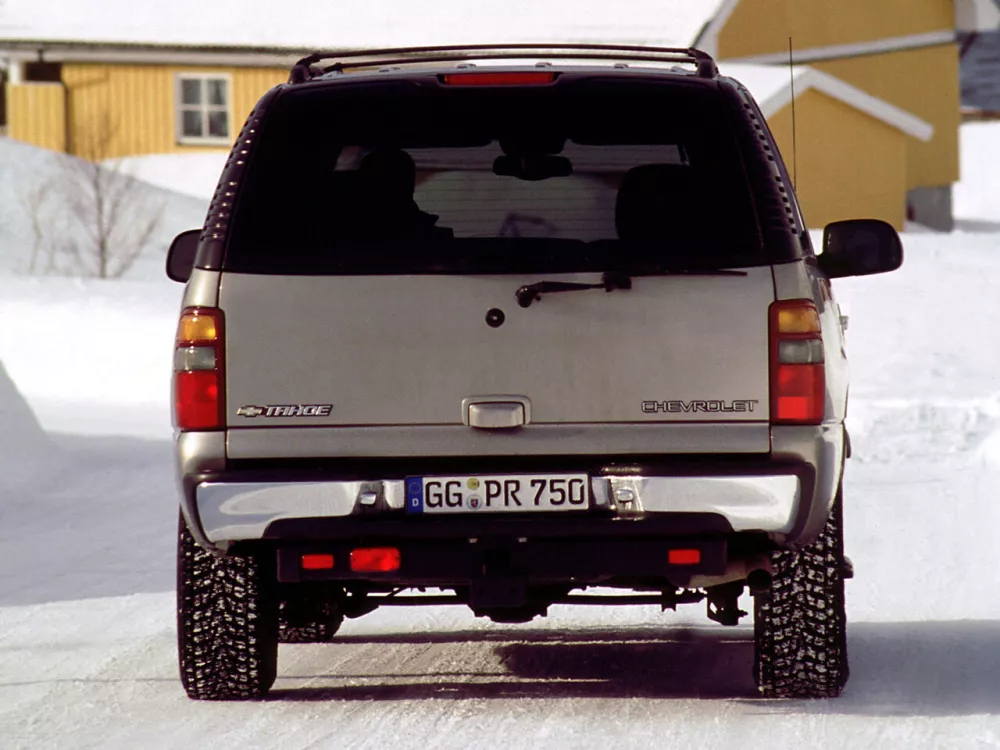 Автомобиль Chevrolet Tahoe II Внедорожник (5 дверей)