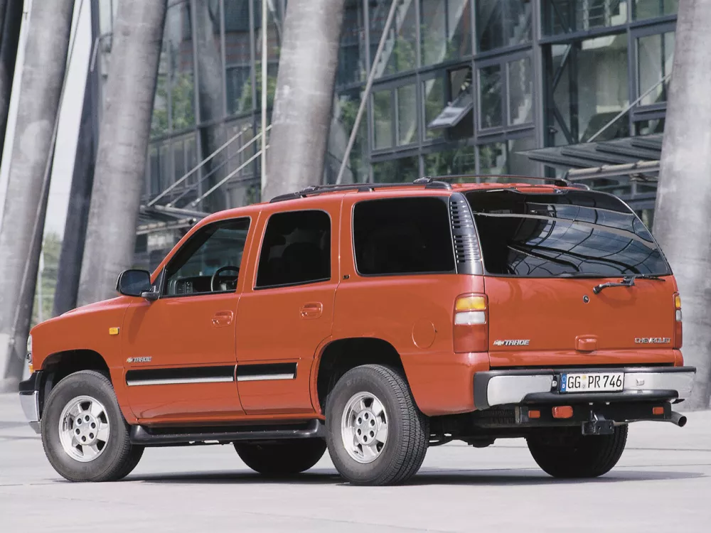 Автомобиль Chevrolet Tahoe II Внедорожник (5 дверей)