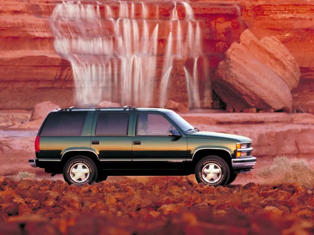 Автомобиль Chevrolet Tahoe I Внедорожник (5 дверей)
