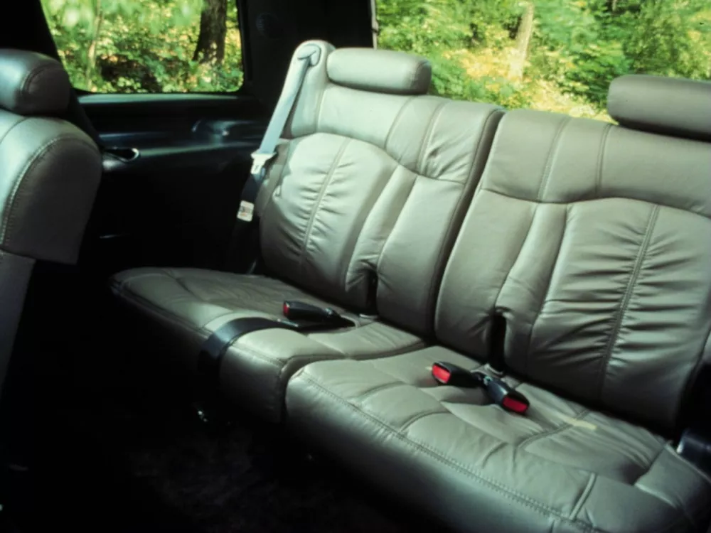 Автомобиль Chevrolet Tahoe II Внедорожник (5 дверей)