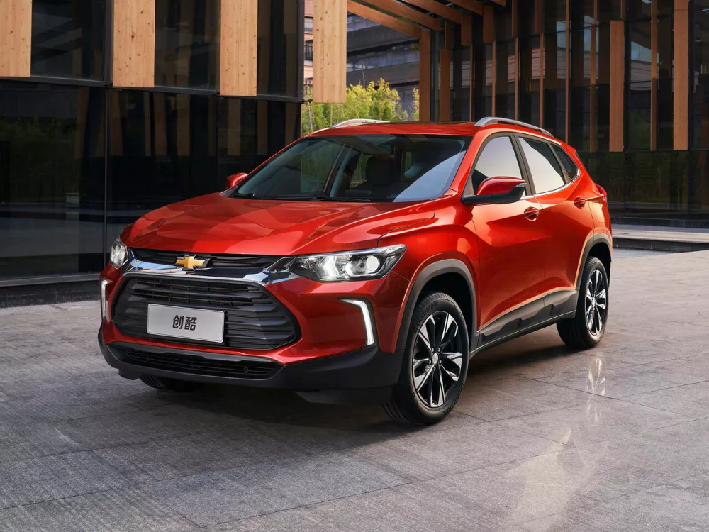 Автомобиль Chevrolet Tracker IV Внедорожник (5 дверей)