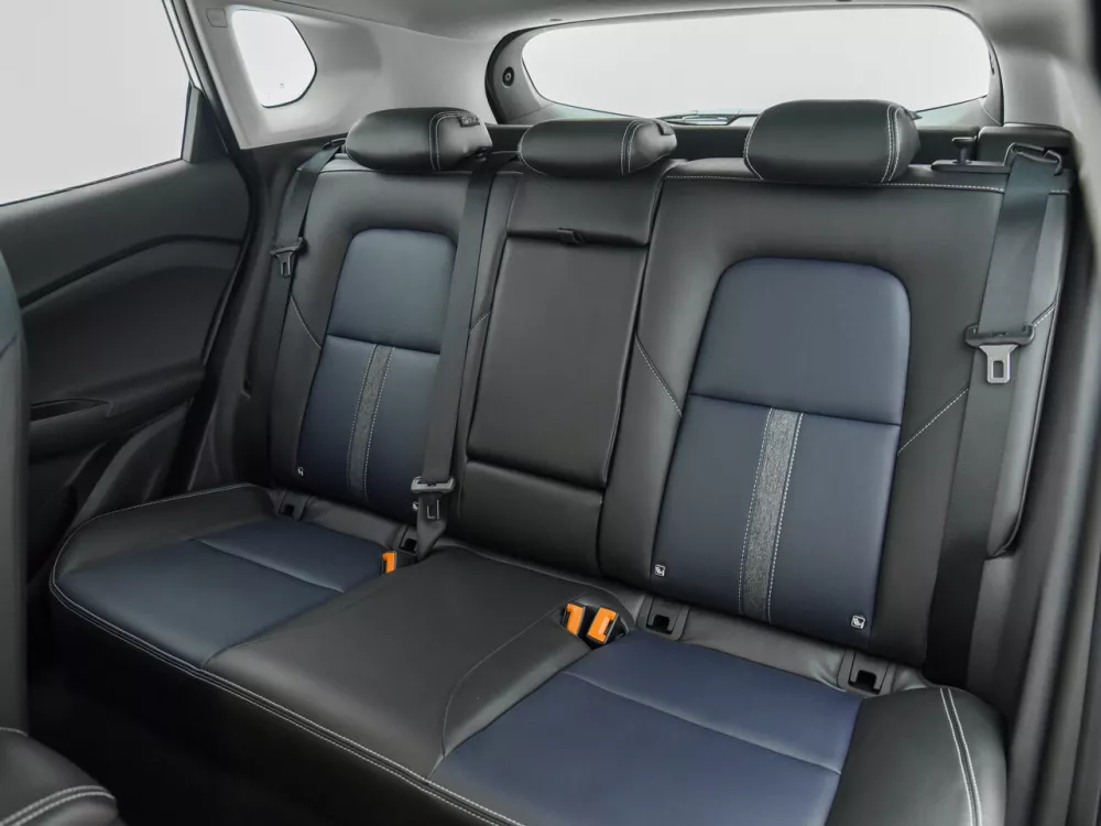 Автомобиль Chevrolet Tracker IV Внедорожник (5 дверей)