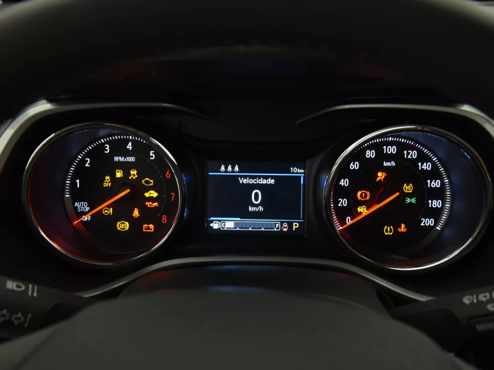 Автомобиль Chevrolet Tracker IV Внедорожник (5 дверей)