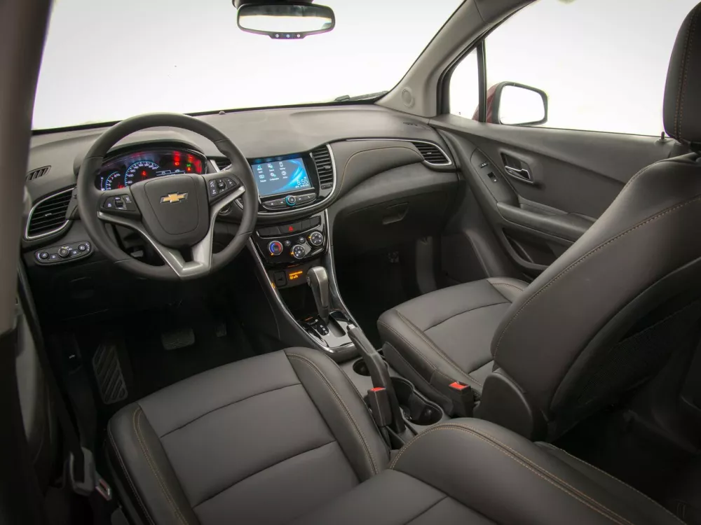 Автомобиль Chevrolet Tracker III Рестайлинг Внедорожник (5 дверей)