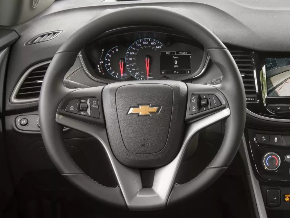 Автомобиль Chevrolet Tracker III Рестайлинг Внедорожник (5 дверей)