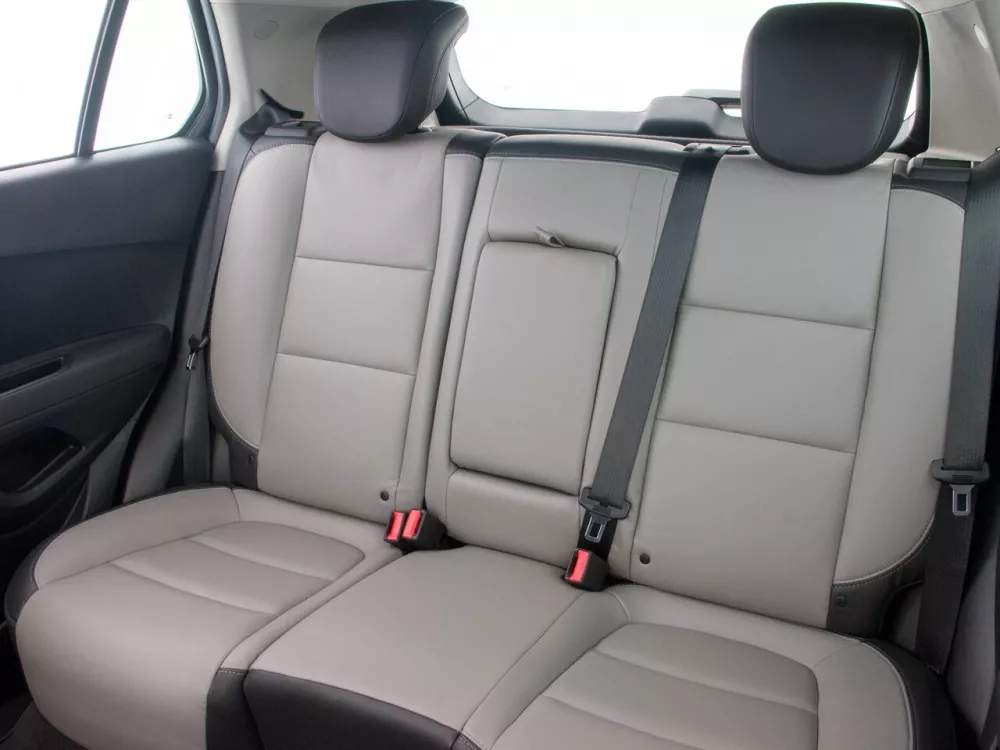 Автомобиль Chevrolet Tracker III Внедорожник (5 дверей)