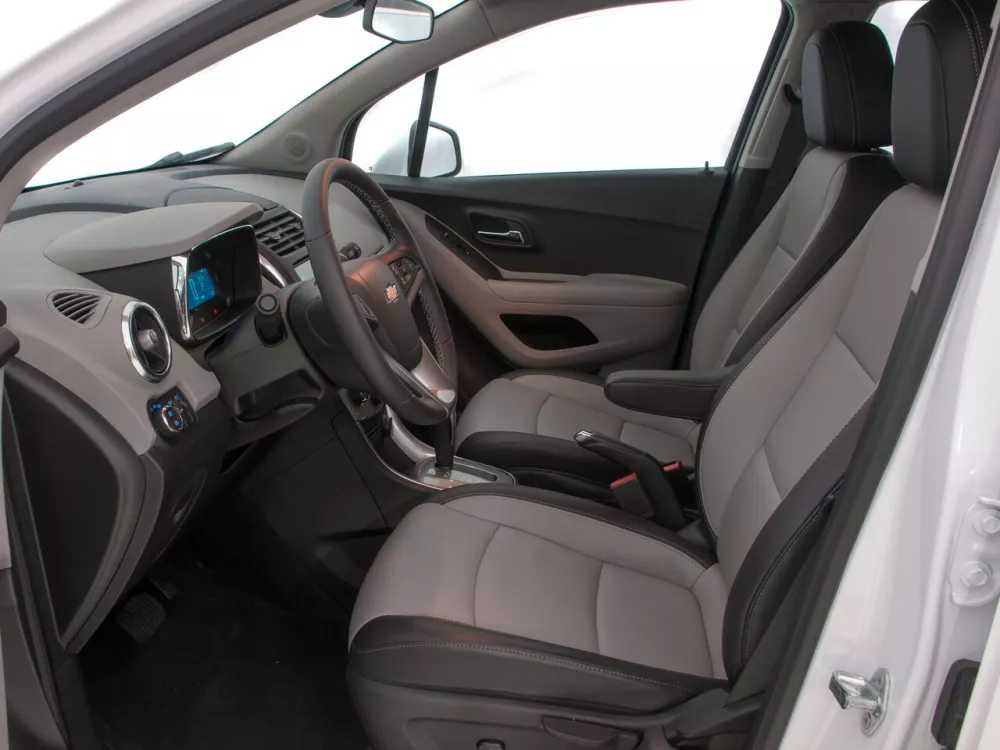 Автомобиль Chevrolet Tracker III Внедорожник (5 дверей)