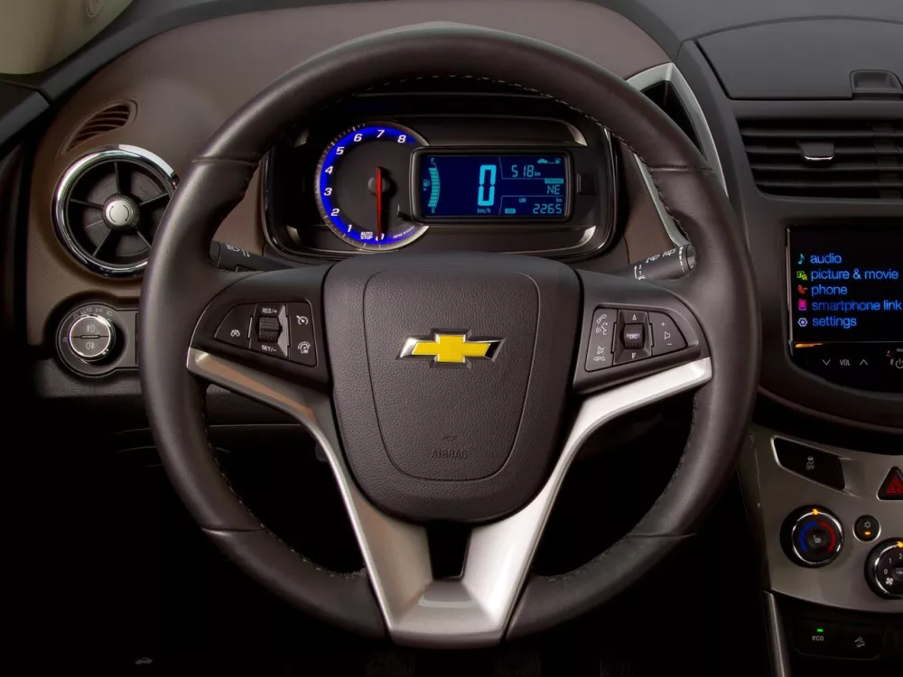 Автомобиль Chevrolet Tracker III Внедорожник (5 дверей)