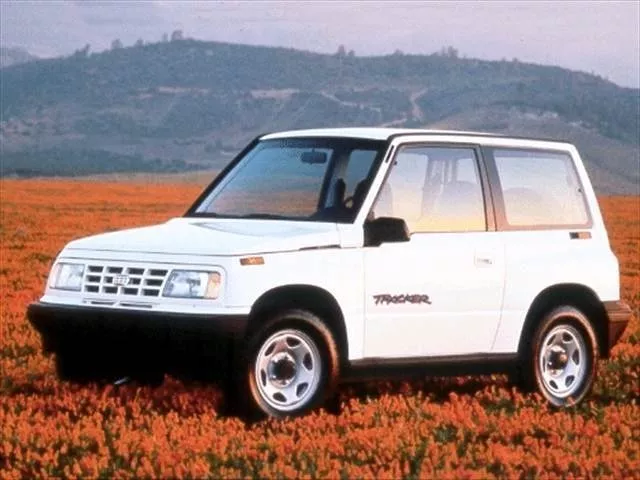 Автомобиль Chevrolet Tracker I Внедорожник (3 двери)
