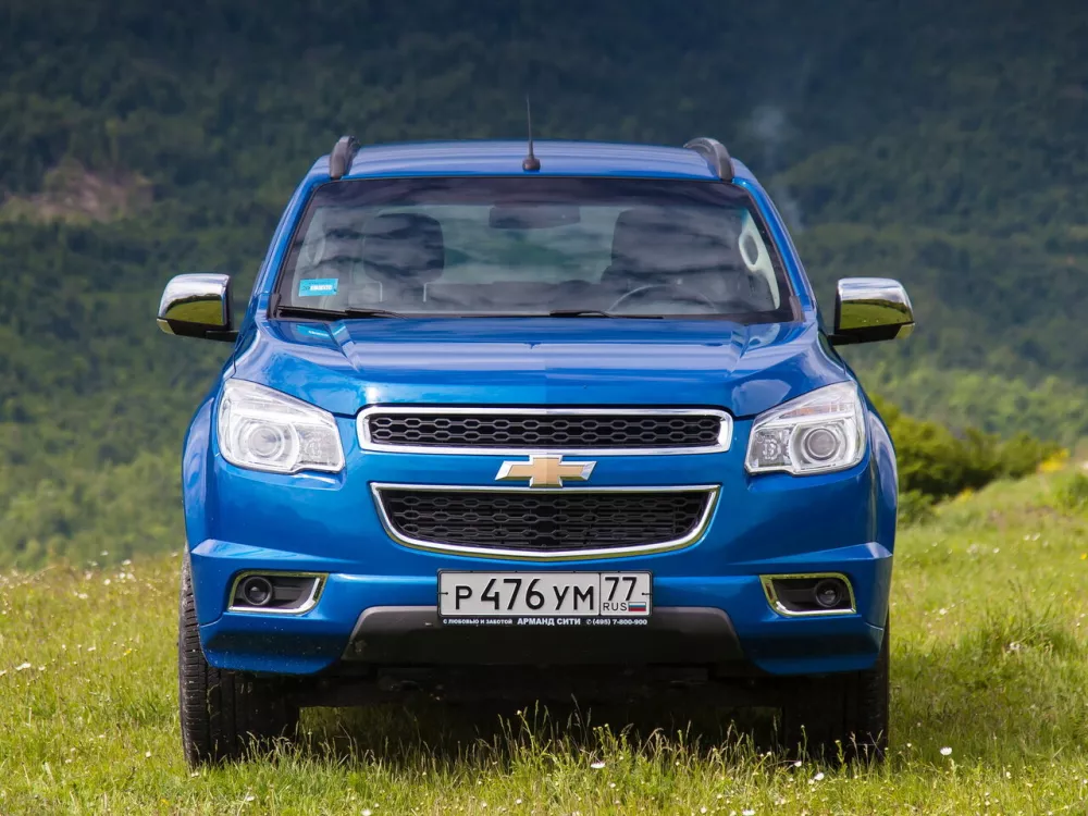 Автомобиль Chevrolet TrailBlazer II Внедорожник (5 дверей)