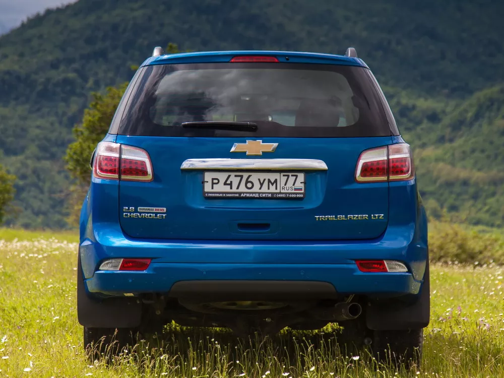 Автомобиль Chevrolet TrailBlazer II Внедорожник (5 дверей)