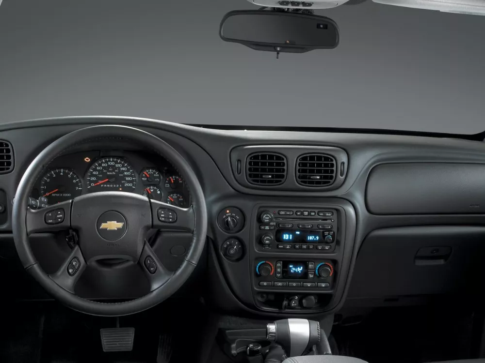 Автомобиль Chevrolet TrailBlazer I Рестайлинг Внедорожник (5 дверей)