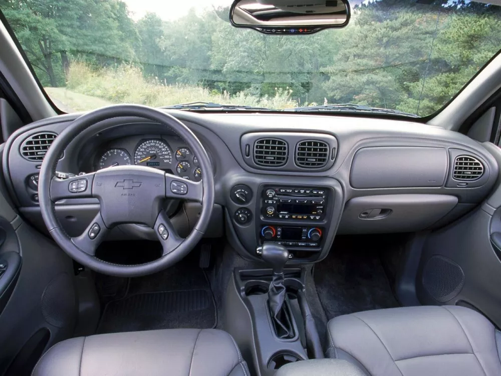 Автомобиль Chevrolet TrailBlazer I Внедорожник (5 дверей)
