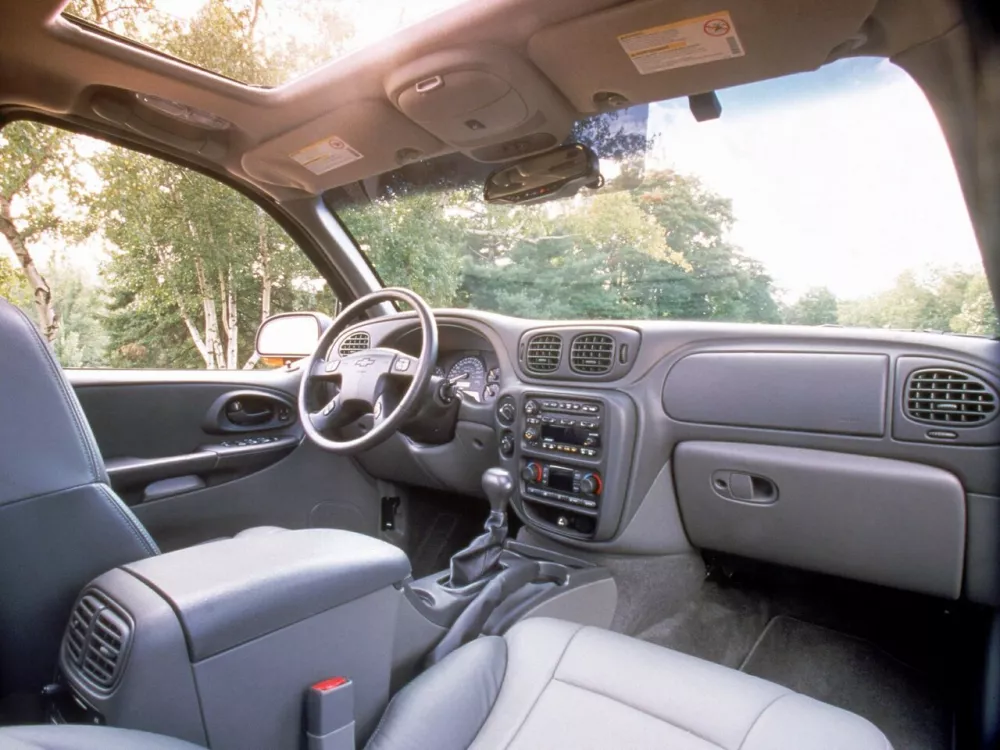 Автомобиль Chevrolet TrailBlazer I Внедорожник (5 дверей)