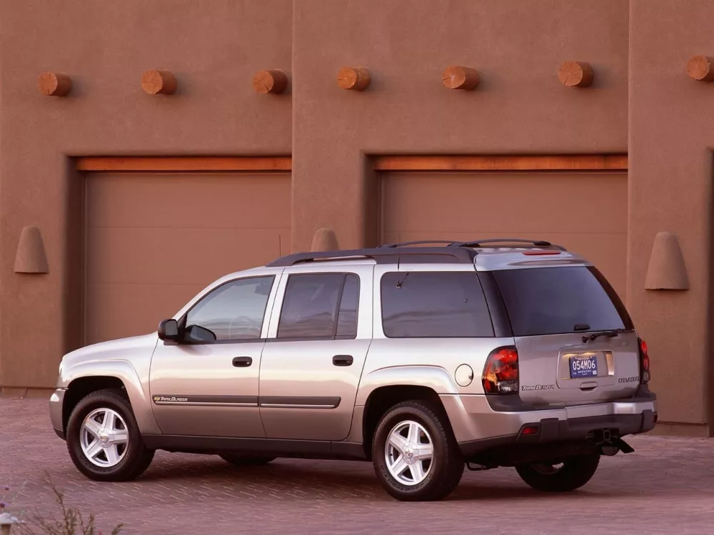 Автомобиль Chevrolet TrailBlazer I Внедорожник (5 дверей) EXT