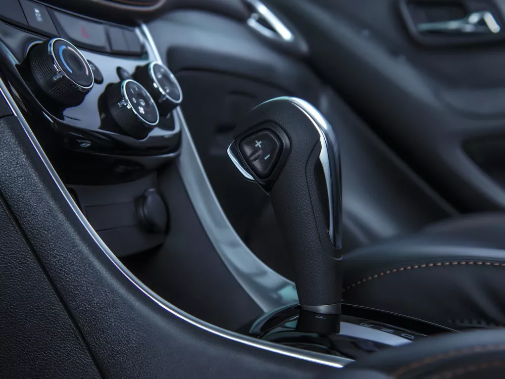 Автомобиль Chevrolet Trax I Рестайлинг Внедорожник (5 дверей)