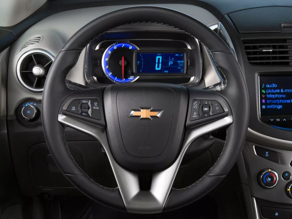 Автомобиль Chevrolet Trax I Внедорожник (5 дверей)