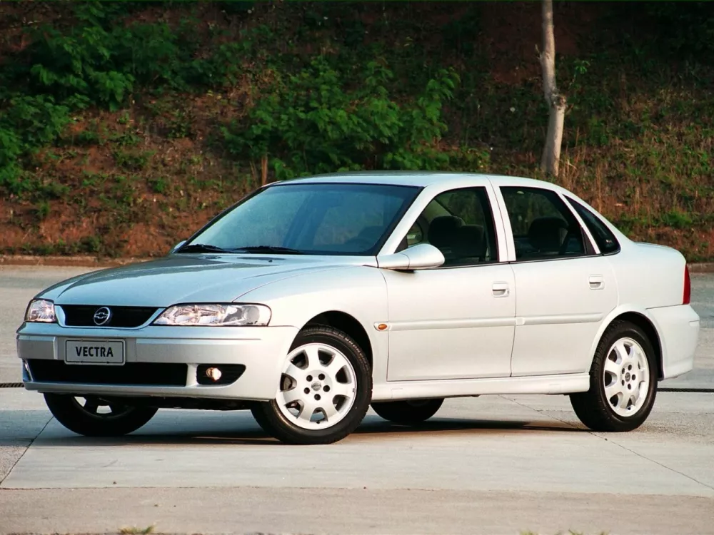 Автомобиль Chevrolet Vectra II Седан