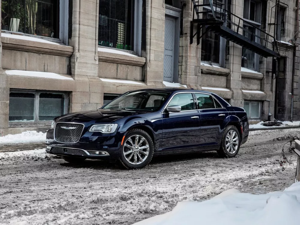 Автомобиль Chrysler 300C II Рестайлинг Седан