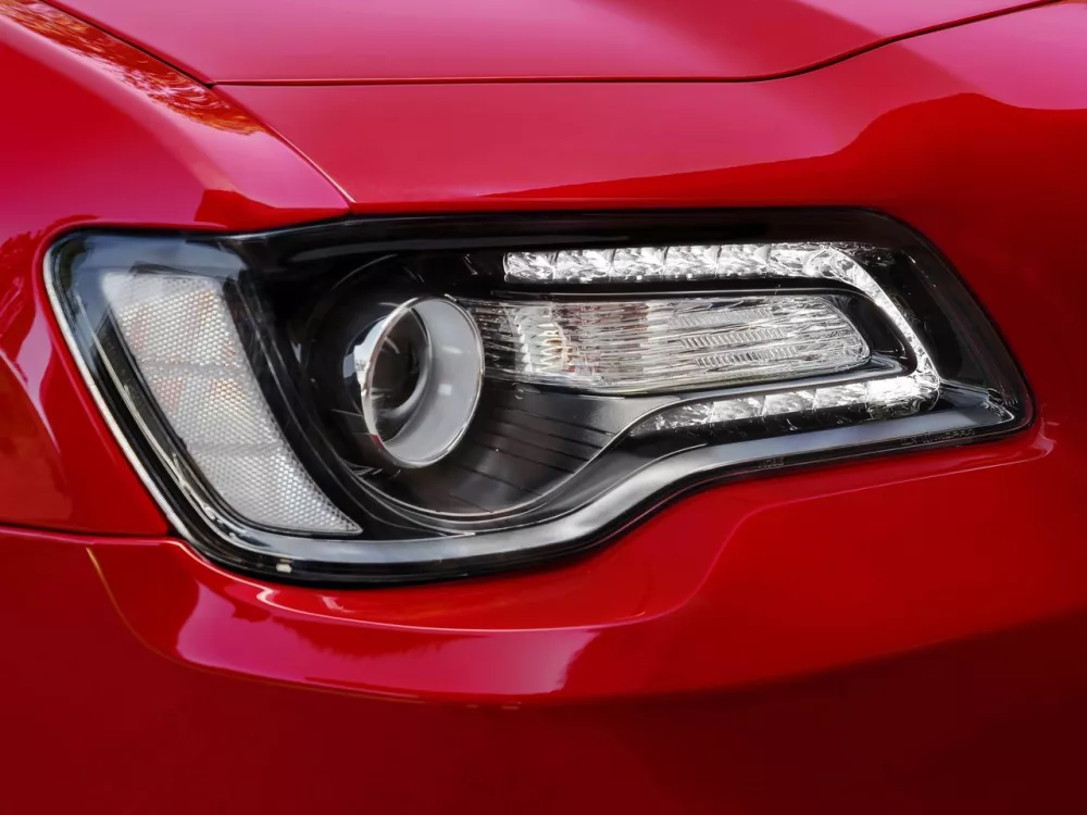 Автомобиль Chrysler 300C II Рестайлинг Седан