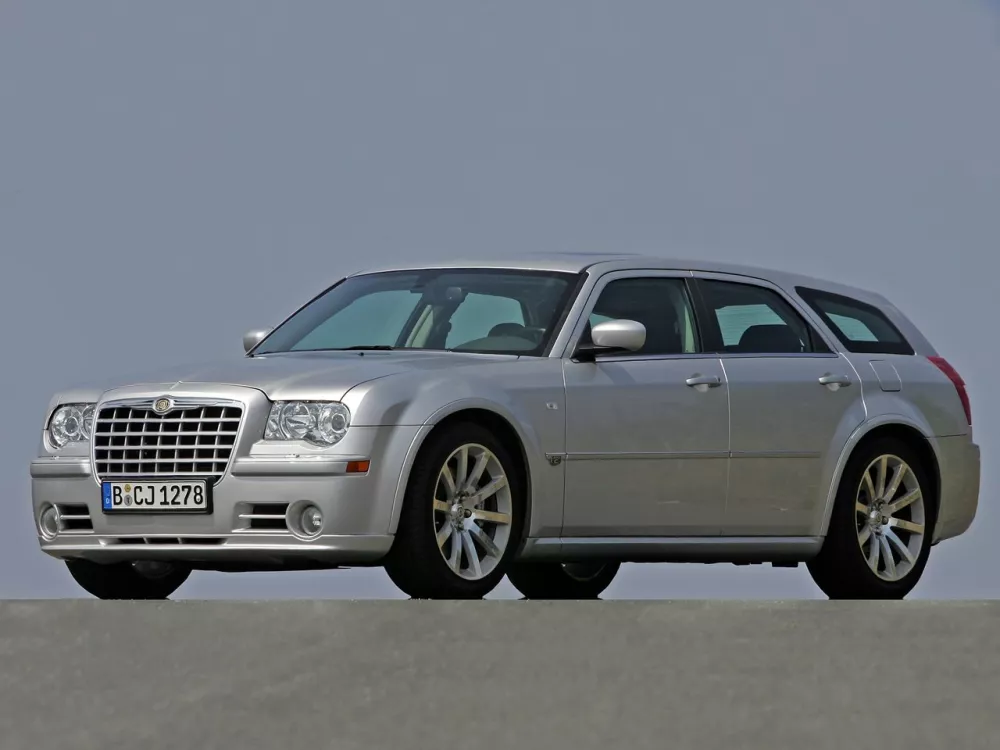 Автомобиль Chrysler 300C I Универсал (5 дверей) SRT8