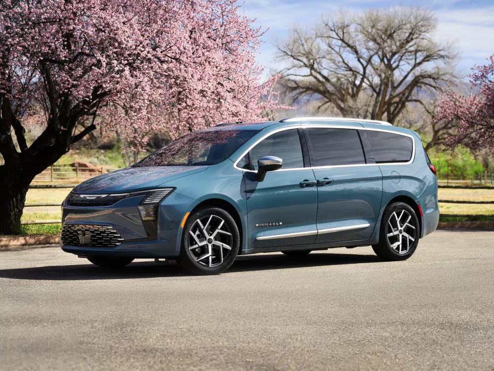 Автомобиль Chrysler Pacifica RU Рестайлинг 2 Минивэн