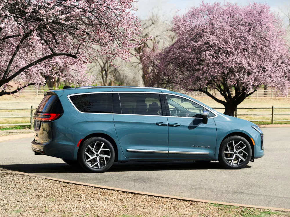 Автомобиль Chrysler Pacifica RU Рестайлинг 2 Минивэн