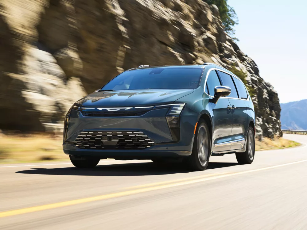 Автомобиль Chrysler Pacifica RU Рестайлинг 2 Минивэн