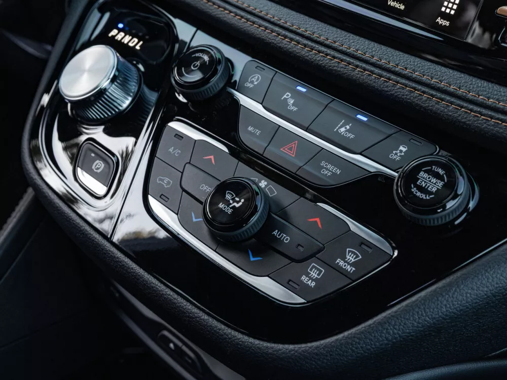 Автомобиль Chrysler Pacifica RU Рестайлинг 2 Минивэн