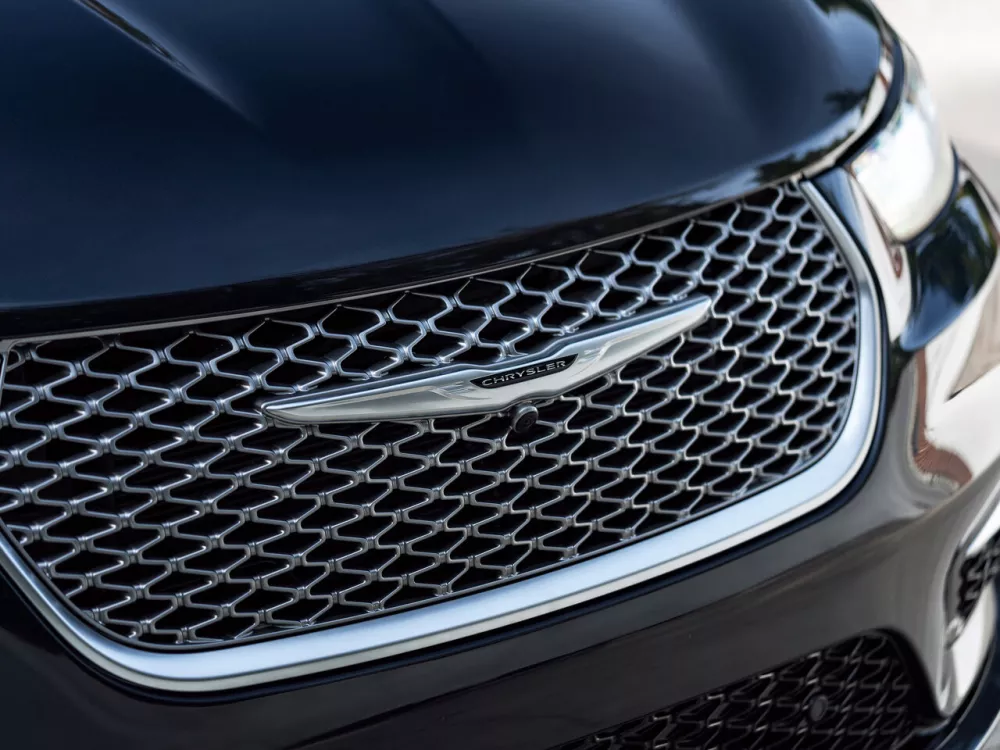 Автомобиль Chrysler Pacifica RU Рестайлинг Минивэн