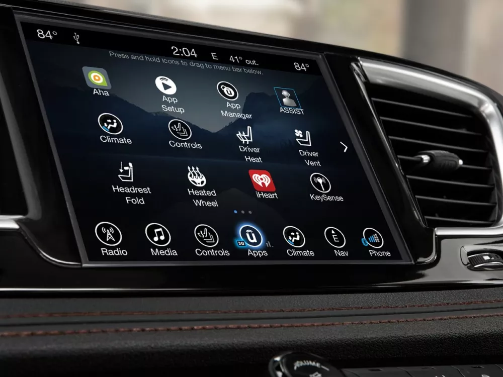 Автомобиль Chrysler Pacifica RU Минивэн