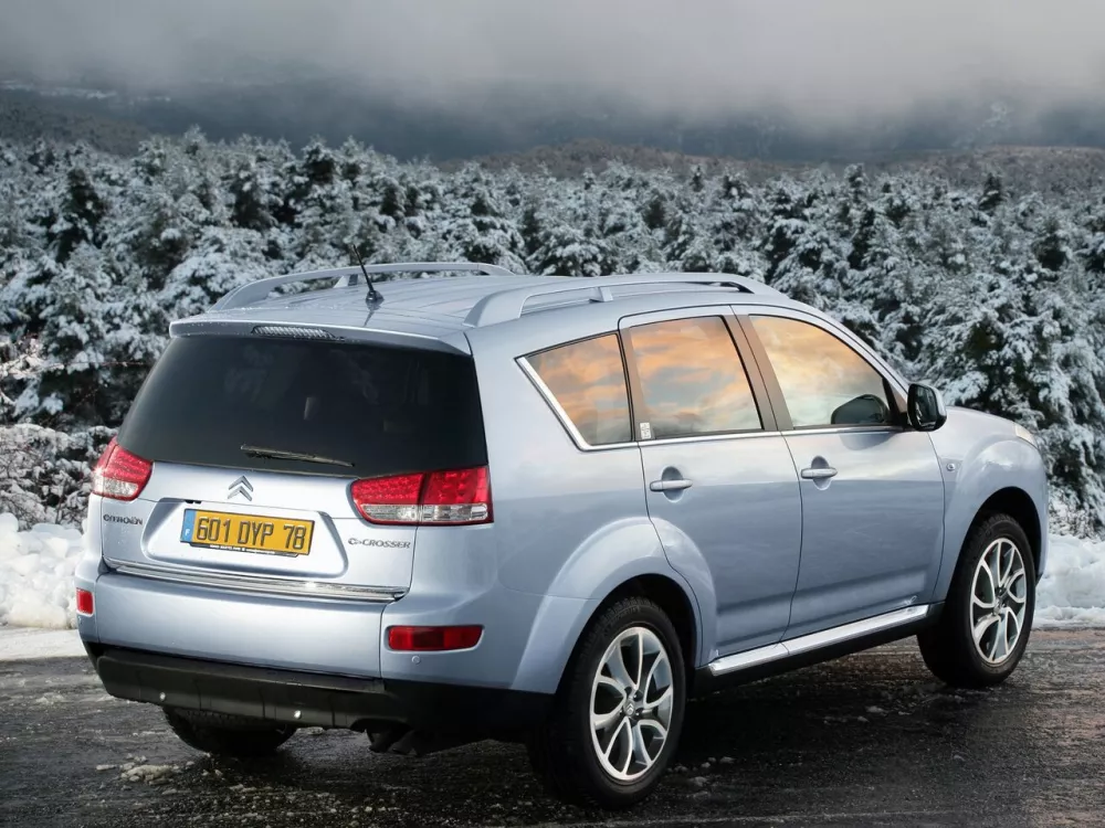 Автомобиль Citroen C-Crosser Внедорожник (5 дверей)