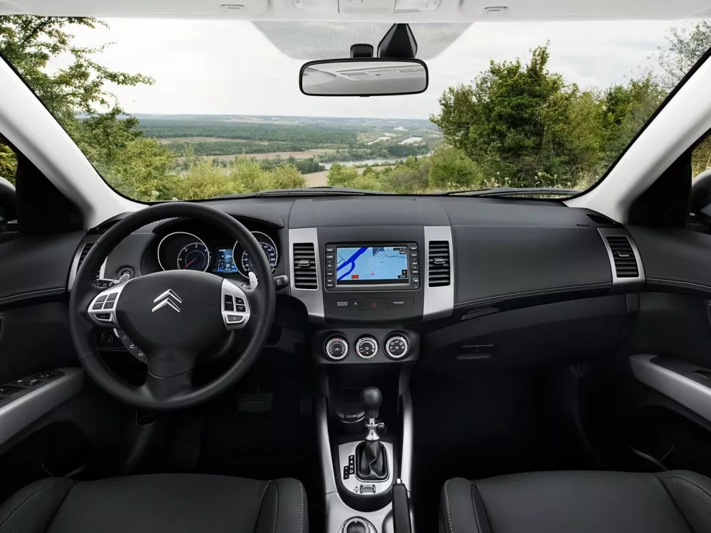 Автомобиль Citroen C-Crosser Внедорожник (5 дверей)