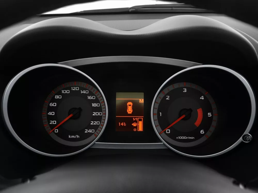 Автомобиль Citroen C-Crosser Внедорожник (5 дверей)