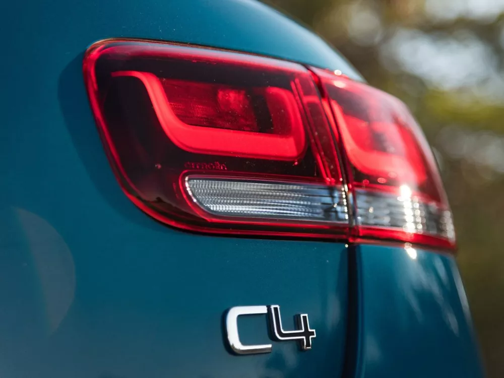 Автомобиль Citroen C4 Cactus I Рестайлинг Внедорожник (5 дверей)