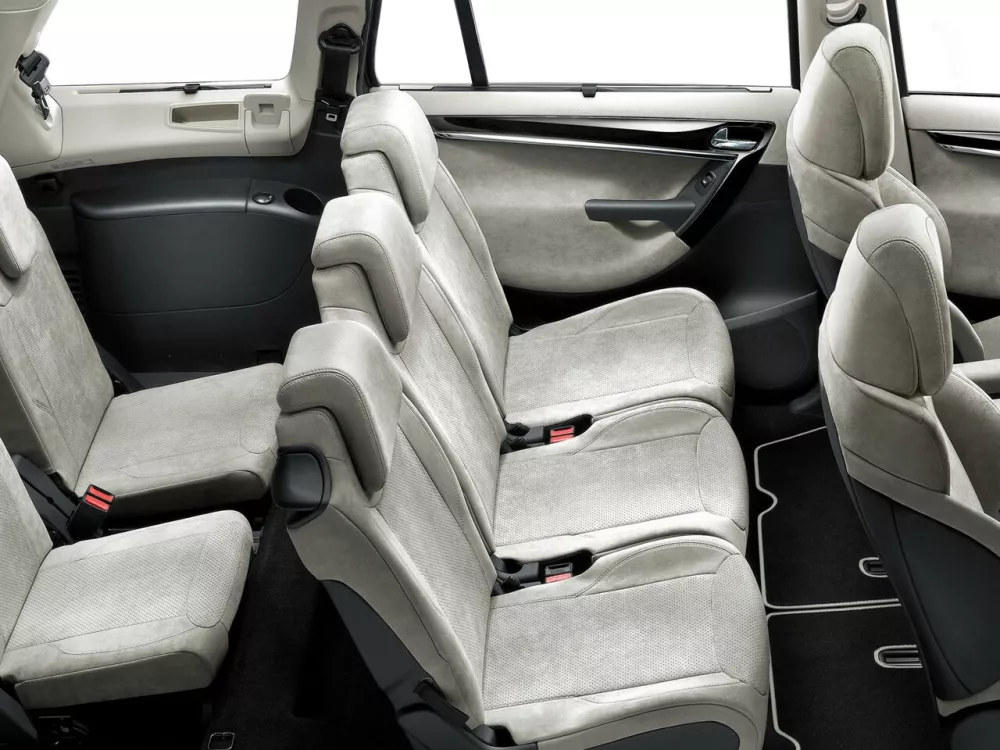 Автомобиль Citroen C4 Picasso I Компактвэн Grand