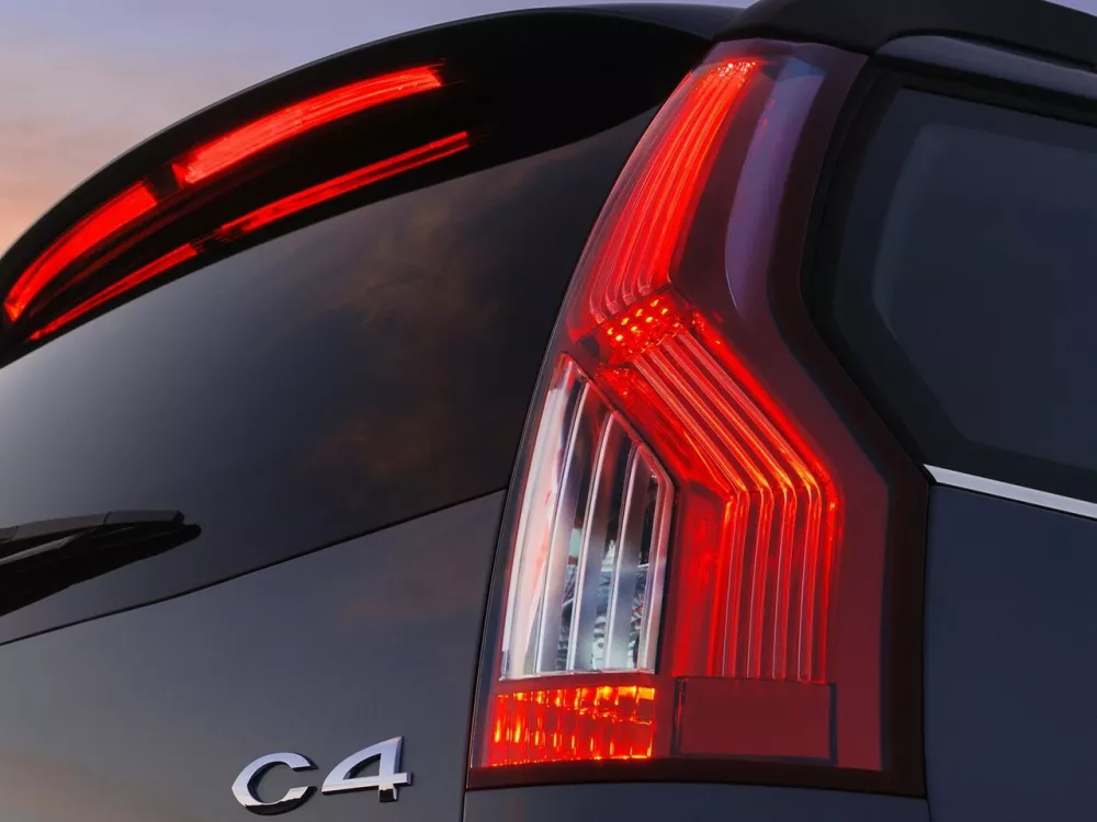 Автомобиль Citroen C4 Picasso I Компактвэн Grand