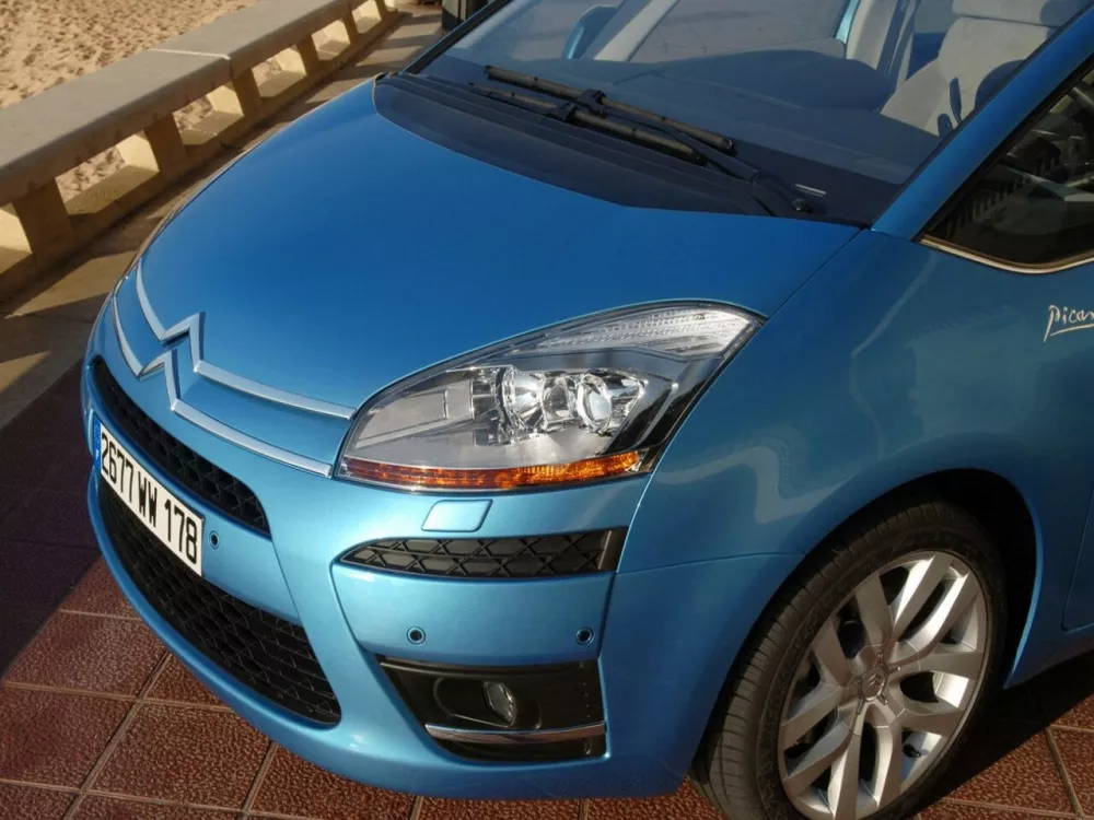 Автомобиль Citroen C4 Picasso I Компактвэн