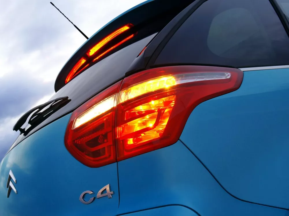 Автомобиль Citroen C4 Picasso I Компактвэн