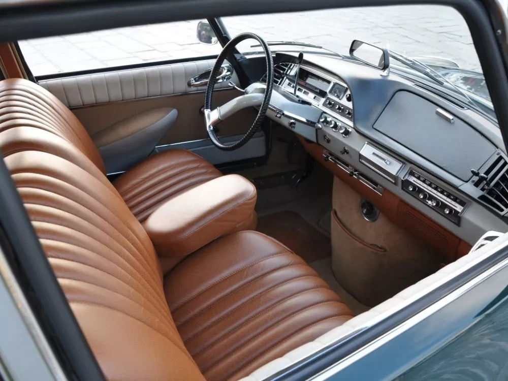 Автомобиль Citroen DS I Рестайлинг 1 Седан