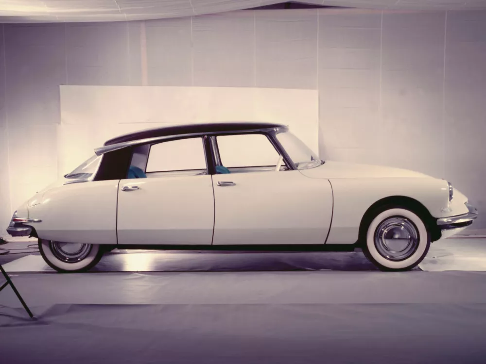 Автомобиль Citroen DS I Седан
