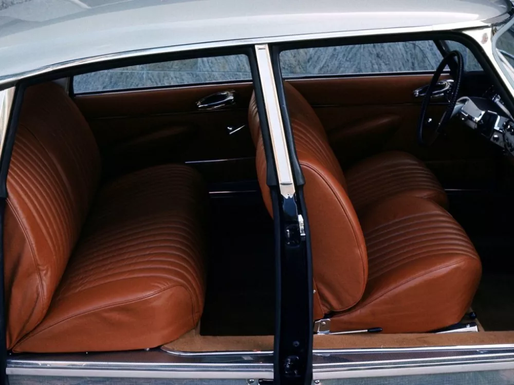 Автомобиль Citroen DS I Седан