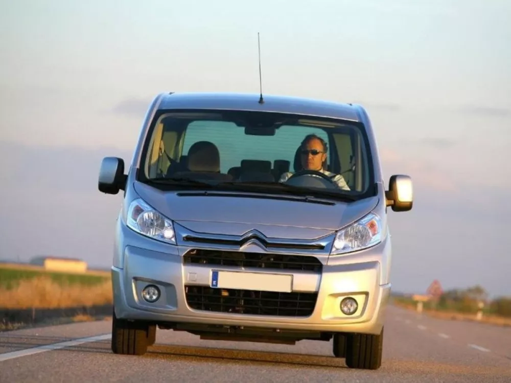 Автомобиль Citroen Jumpy II Минивэн